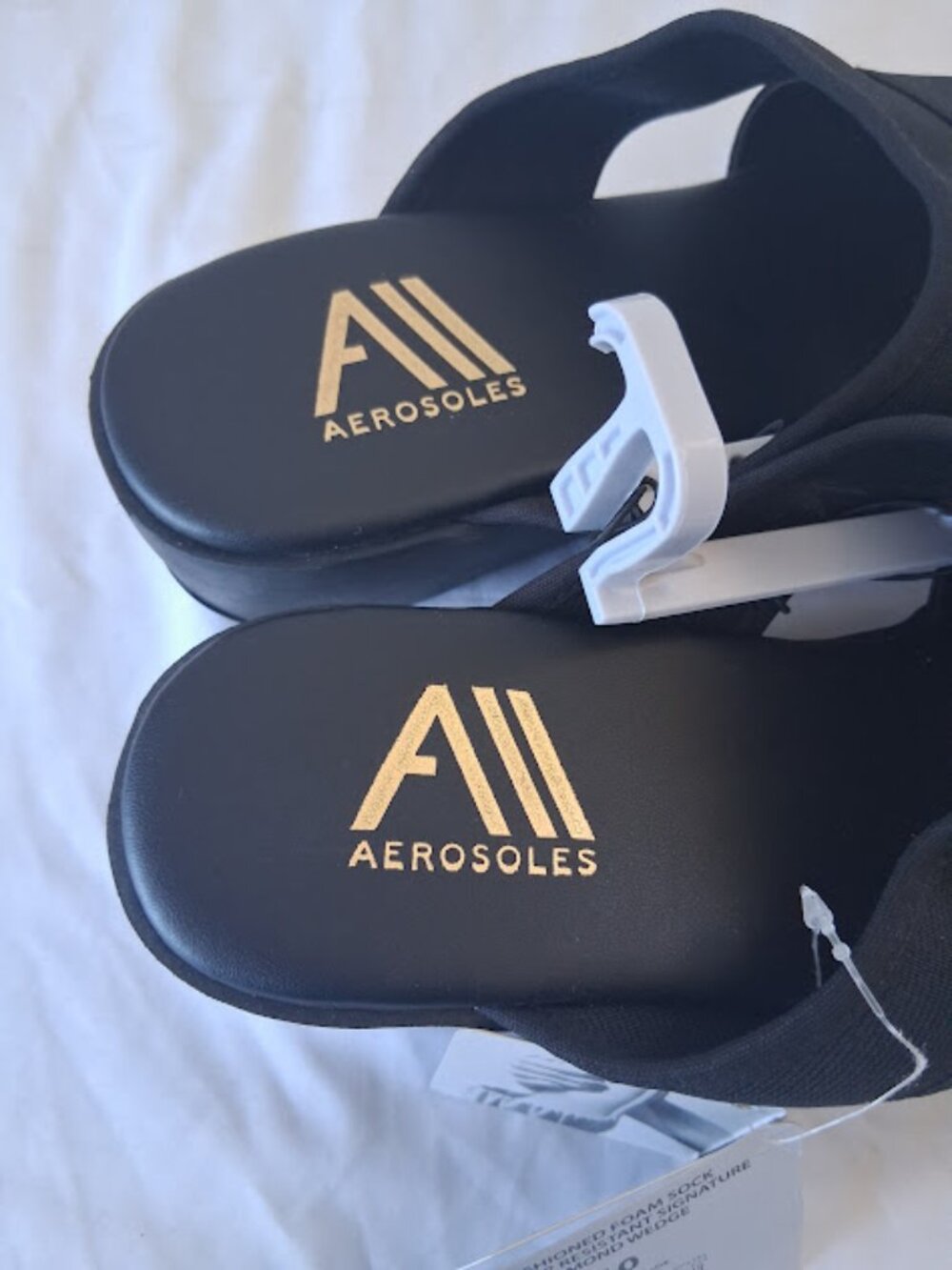 Aerosoles women's size 10 black Aerosoles slip-on sandals - Picture 3 of 9